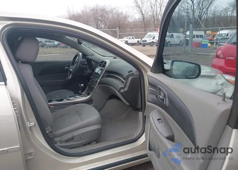 2013 Chevrolet Malibu 1Ls z USA, uszkodzony, nr VIN 1G11B5SA0DF185115